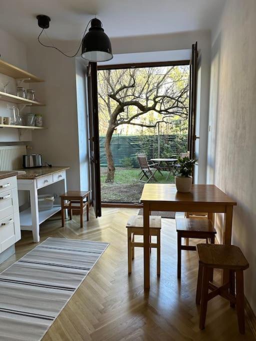 Ferienwohnung Stary Mokotow, Z Ogrodkiem Warschau Exterior foto
