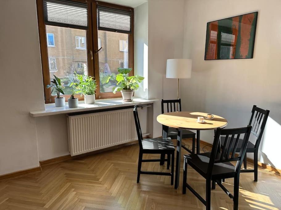 Ferienwohnung Stary Mokotow, Z Ogrodkiem Warschau Exterior foto