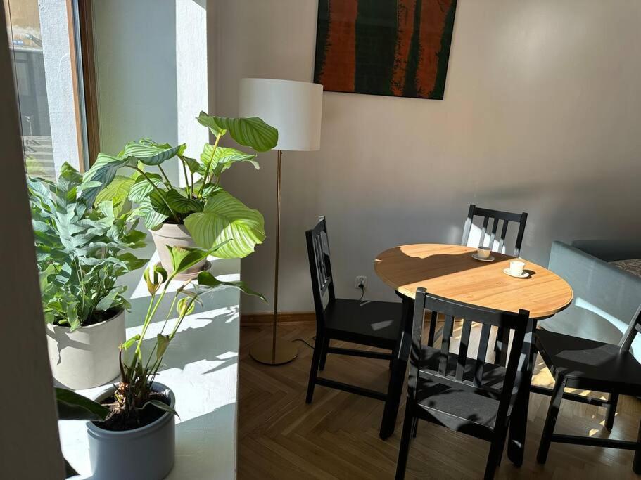 Ferienwohnung Stary Mokotow, Z Ogrodkiem Warschau Exterior foto